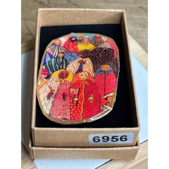 Handmade Colorful Folk Art Brooch Pin With Glossy Finish Women In Traditional Ou - Picture 3 of 6